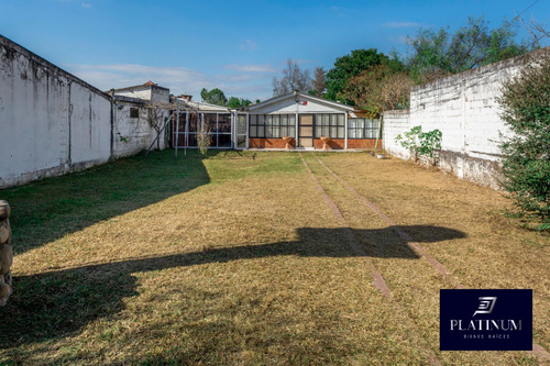 Venta Casa 2 Dormitorios San Luis Con Cochera