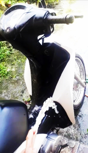 Imagem 6 de 8 de Honda Biz 110i