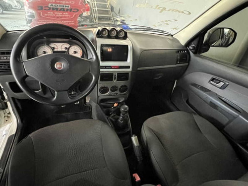 Imagem 3 de 5 de Fiat Strada 1.8 Adventure Cabine Estendida 2012