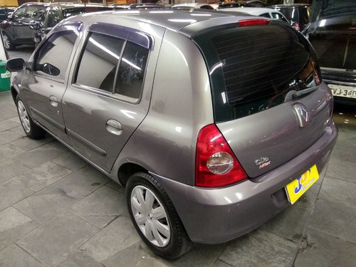 Imagem 8 de 12 de Renault Clio 1.0 16v Flex Expression 4p Completo 2007 Cinza