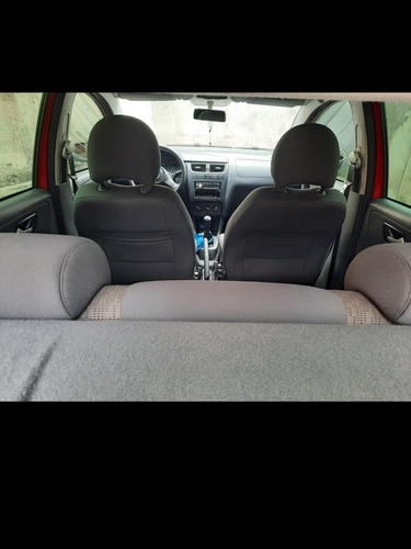 Imagem 7 de 12 de Volkswagen Fox 2013 1.0 Trend Tec Total Flex 3p