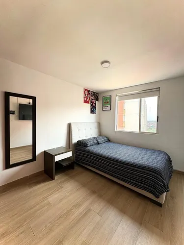 Apartamento En Venta En Gran Granada. Cod V1104017