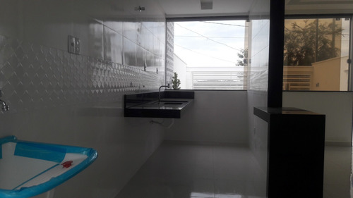 Imagem 5 de 14 de Casa Em Meio Lote