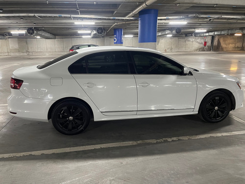Volkswagen Jetta 2.5 Comfortline At