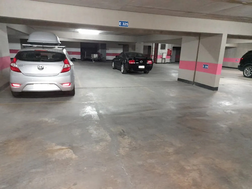 Se Arrienda Estacionamiento Avda. R. Lyon 1351. Providencia