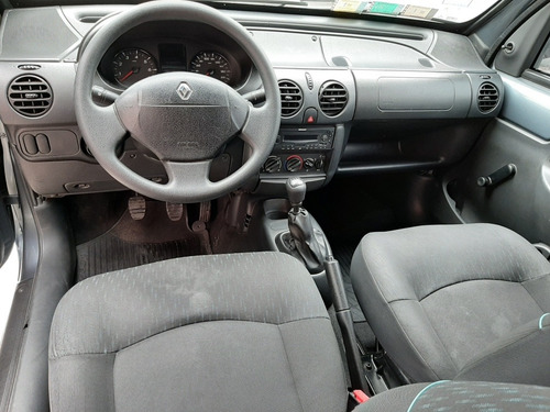 Imagen 7 de 10 de Renault Kangoo 1.6 Furgon Ph3 Confort 5as Lc 2016 Aa181 Nv