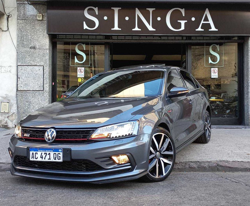 Imagen 3 de 17 de Volkswagen Vento 2018 2.0 Tsi Gli 211cv App Connect + Nav