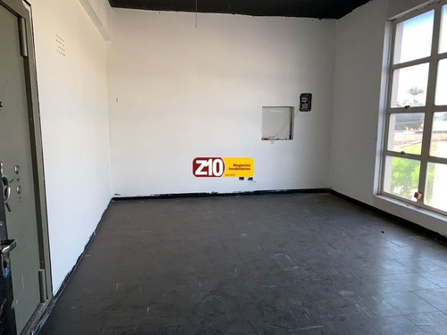 Imagem 7 de 12 de Z10 Imoveis - Sl01146 - Au. 278m² - Salão Comercial No Segundo Piso Em Área Central - Centro - Sl01146 - 70392788
