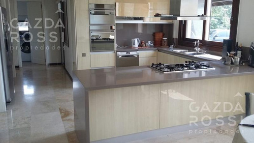 Imagen 10 de 30 de Casa - Saint Thomas