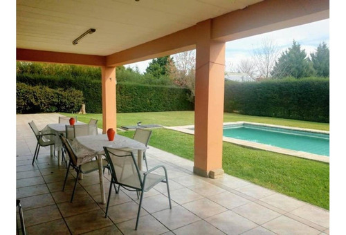 Excelente Oportunidad Casa En Venta En Barrio Privado Santa
