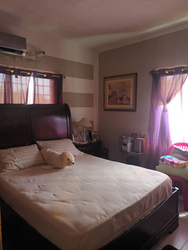 Casa En Venta Campo B, Puerto Ordaz. Amplia Casa Con Terreno Para Remodelar
