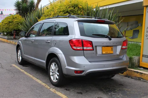 Dodge Journey 2.4 SXT FL 7PSJ 4X2