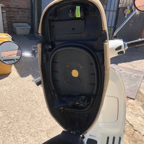 Piaggio Vespa Lx