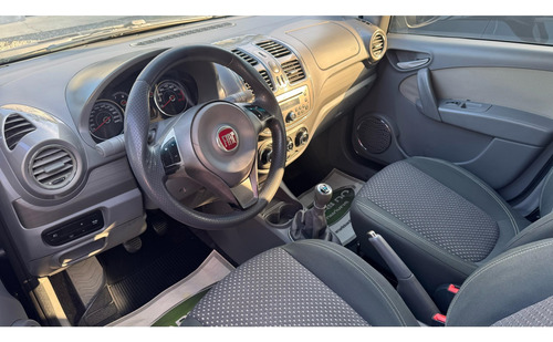 Fiat Grand Siena 1.6 MPI ESSENCE 16V FLEX 4P MANUAL