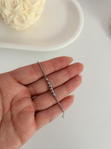 Pulsera Clapton Cola Raton Con Bolitas De Acero Quirúrgico Plateado 19 Cm