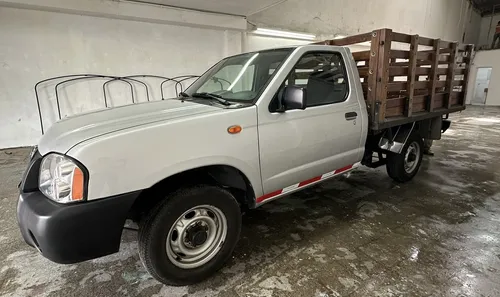 Camioneta Estacas. Perfecta. Único Dueño.