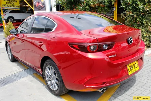 Mazda 3 2.0 Touring Hibrida At
