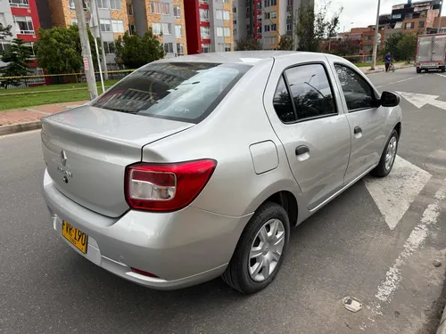 Renault Logan 1.6 Expression / Life +