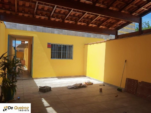 Imagem 2 de 24 de Sobrado Em Mongaguá, Bairro Itaóca, Geminada, Lado Praia , 3 Dormitórios Sendo 2 Suítes, Sala, Cozinha, Banheiro, , Churrasqueira, Garagem, Terraço, - 6294 - 69557877