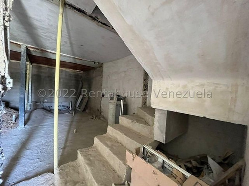 Imagen 9 de 27 de Townhouse En Venta Conj Resid Karol Home Ii, Prolongación Av. Aragua 23-12730 Hc