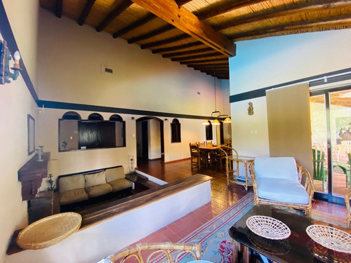 Casa En Venta En El Huerto - La Puntilla