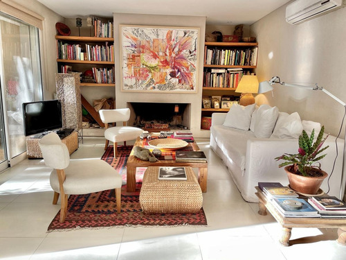 Imagen 4 de 30 de Oportunidad!! Moderna Y Encantadora Casa En Punta Chica