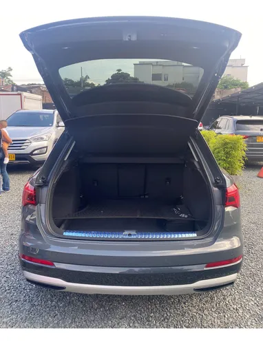 Audi Q3 1.4 TFSI AMBITION TP 1400CC T CT TC R18