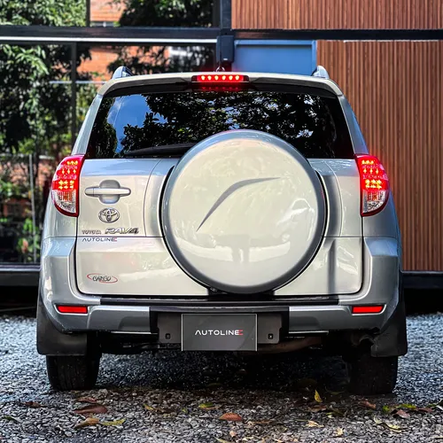Toyota RAV4 2.4 Life 4x2