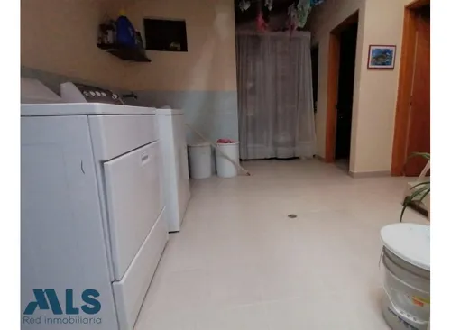Casa Con Techo En Madera Inmunizada Con Teja(mls#244634)