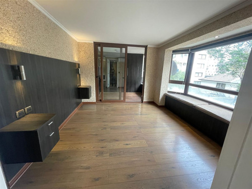 Departamento En Arriendo De 3 Dorm. 2 Estac. En Las Condes