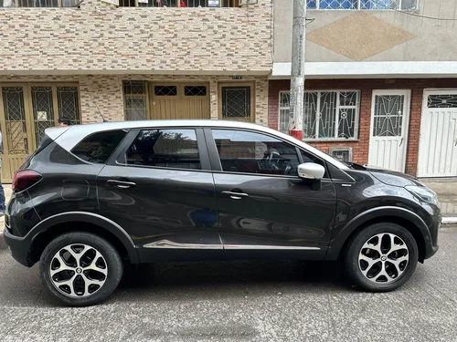 Renault Captur 2.0 Bose Automática