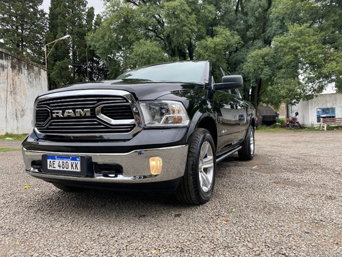 Ram 1500 Laramie V8