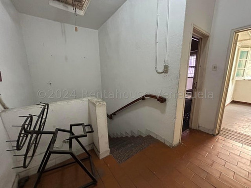 Venta Casa-galpon En Bello Monte 24-20461