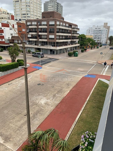 Imagen 4 de 11 de Apartamento En Punta Del Este, Península.