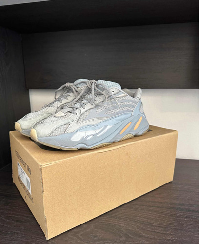 Yeezy 700 V2 Inertia Originales