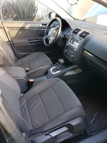 Volkswagen Vento 2.5 Advance Tiptronic 170cv 2010