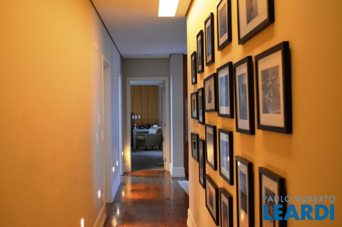 Imagem 10 de 15 de Apartamento - Panamby - Sp - 576174