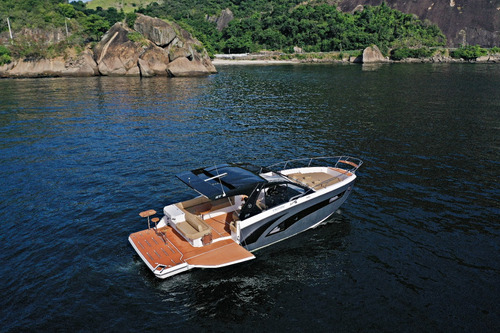 Lancha Triton Flyer 38 Ht - 2023