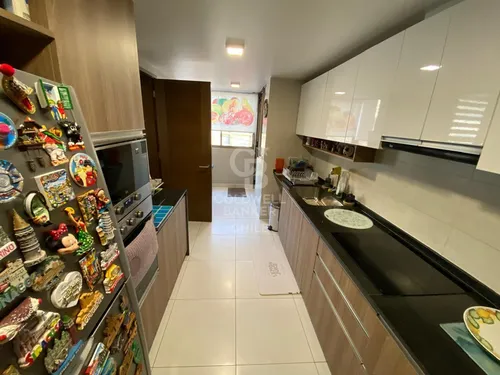 Hermoso Departamento, Sector Parque Brasil.