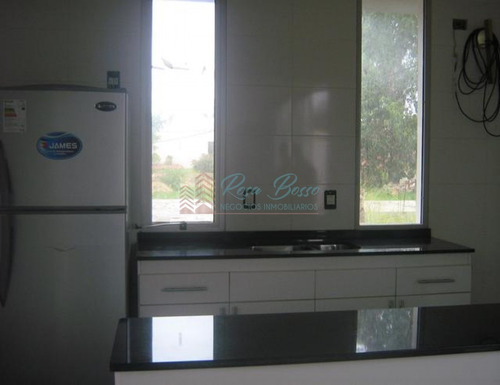 Casa En Pinares- Ref: 6031