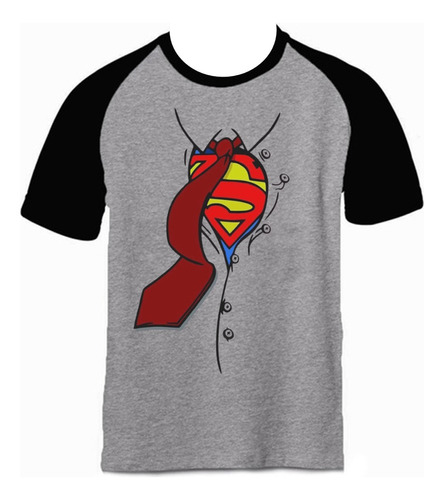 Camiseta Superman Corbata Ranglan Gris Hombre Manga Corta 