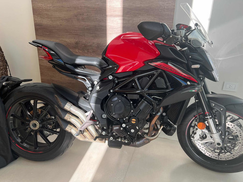 Imagen 3 de 3 de Mv Augusta 800 Dragster Rosso