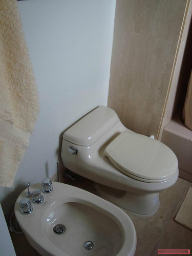Remate Venta Calle Suapure Edificio Marbella, Vista ,piscina