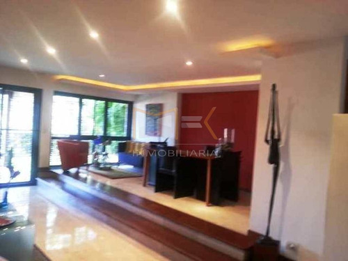Imagen 4 de 19 de Mk Inmobiliaria Vende Precioso Townhouse En Los Naranjos El Hatillo / Manuel 04122064254