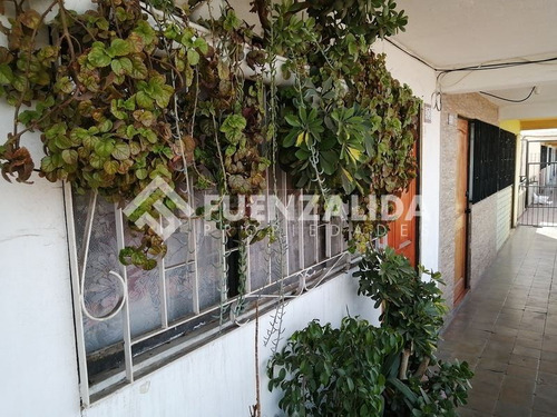 Departamento En Venta De 2 Dorm. En Maipú