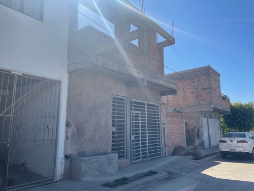 Casa En Venta En Obra Gris Cerca De La Fiscalía En Guanajuat