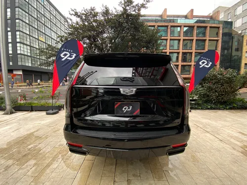 Cadillac Escalade 600d