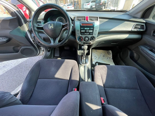Imagem 6 de 10 de Honda City 1.5 Lx 16v 2013
