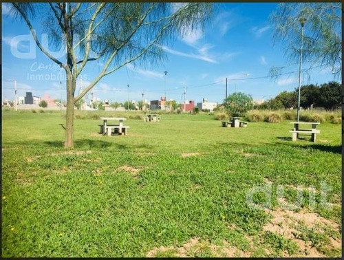 Imagen 5 de 6 de Lote Central En El Recreo - Valle Cercano. Con Escritura!