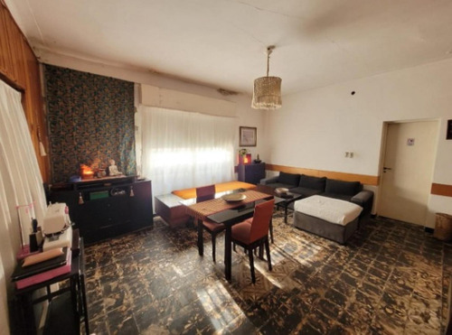 Ph En Venta - 4 Dormitorios 2 Baños - Villa Lynch